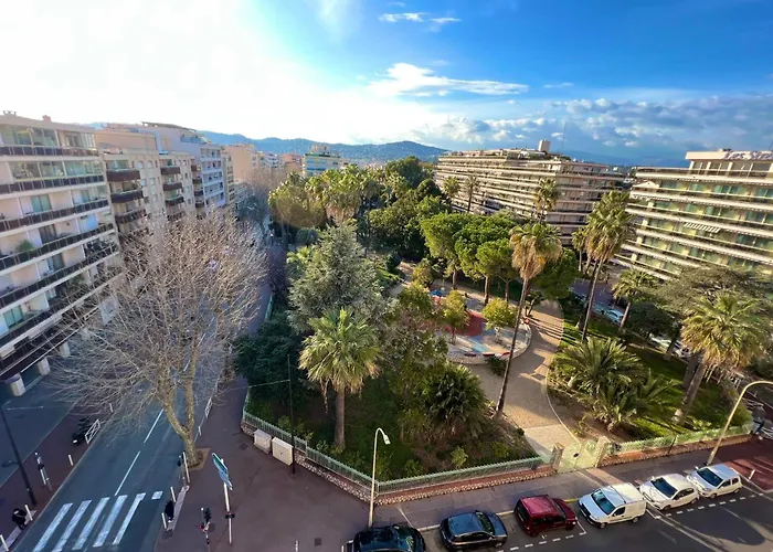 Juan Les Pins Town Center - 4 People - Floor Lejlighed Antibes