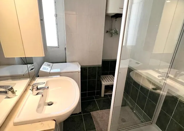 Juan Les Pins Town Center - 4 People - Floor Apartamento Antibes